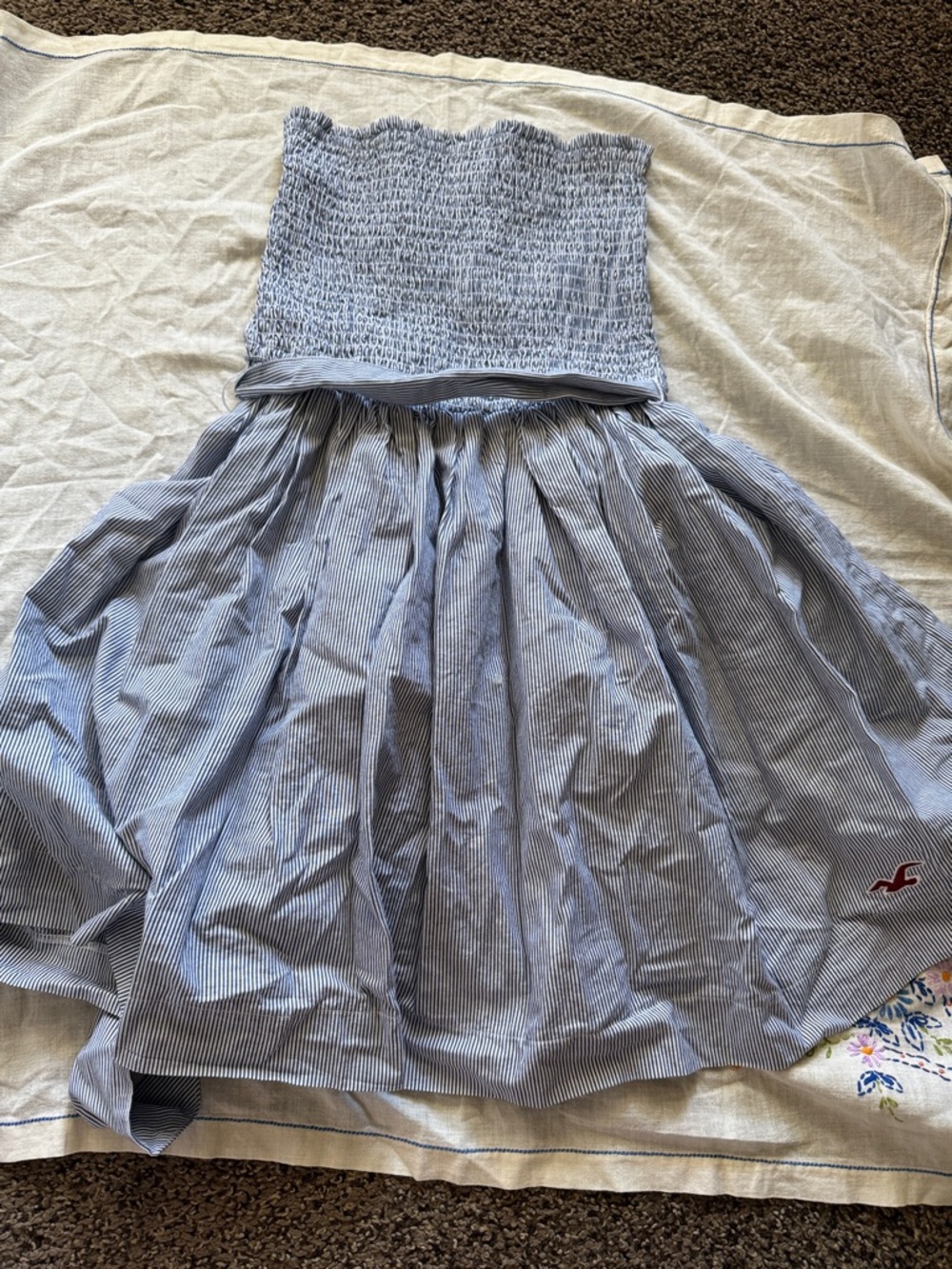 Y2K Hollister Striped Smocked Strapless Summer Dress in Blue and White